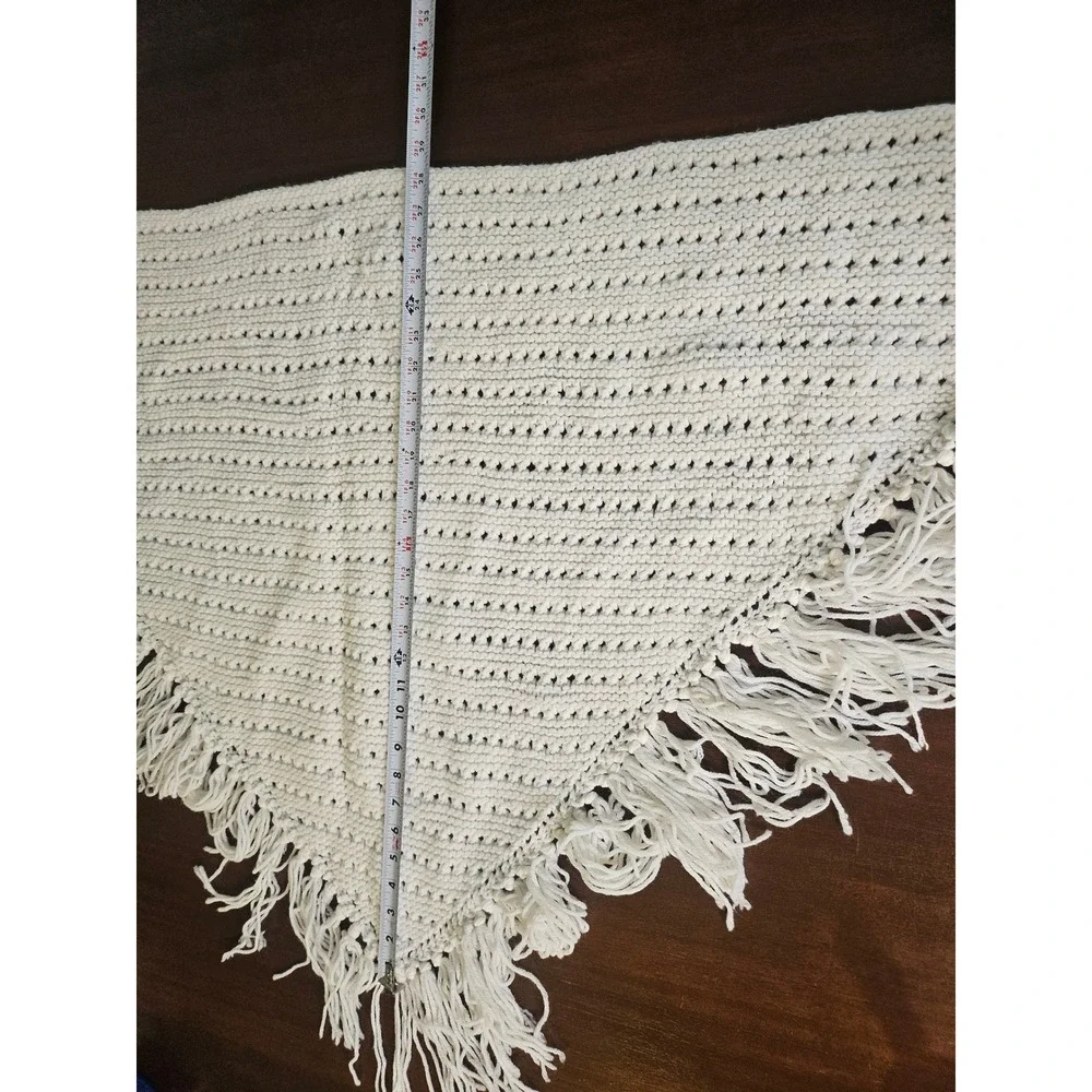 UCrochet Shawl Women Cream White Fringe Trim Boho Triangle Wra